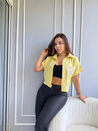 Camisa Cropped con Detalle Artesanal