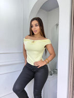 Blusa Escote Bardot con Herraje